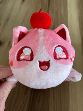 Aphmau MeeMeows Cherry Cupcake Cat Mystery 6-Inch Plush Litter 3